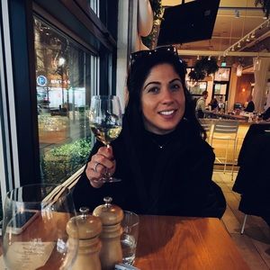 Meet your Posher, Rebecca